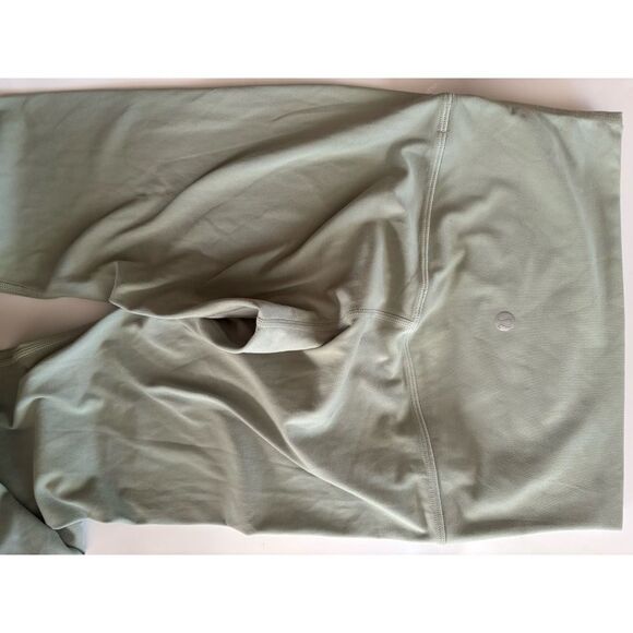 lululemon Align™ High-Rise Crop 23" in Desert Green Size 4 - Picture 8 of 9